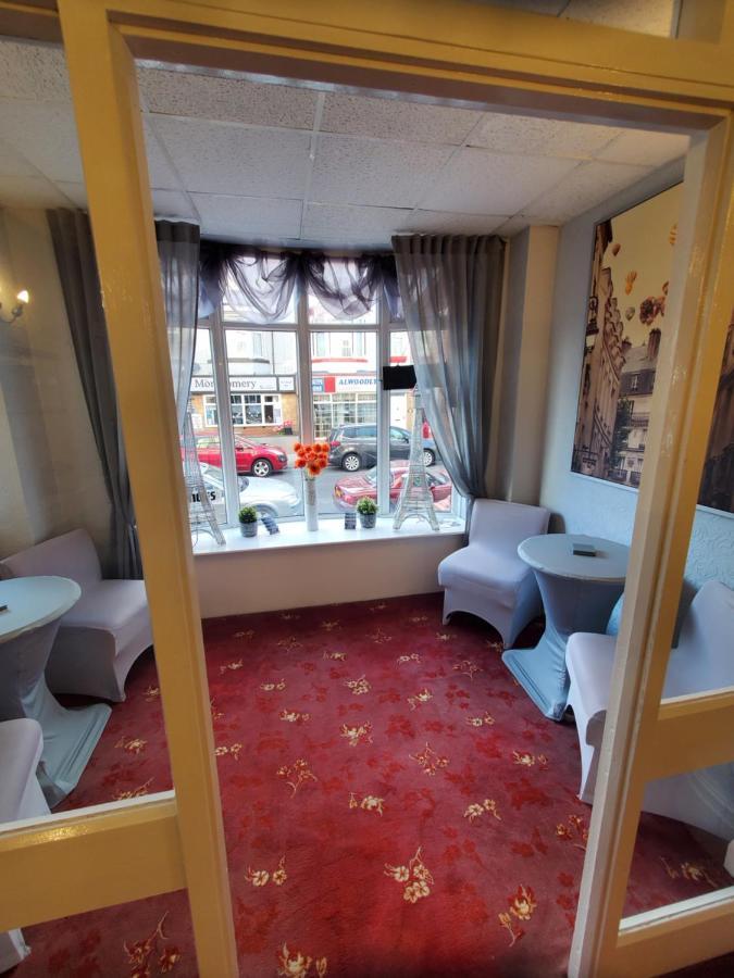 Novello Blackpool Hotell Exteriör bild